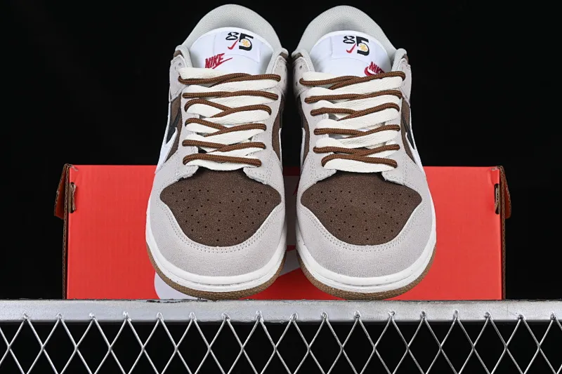 All Categories Nk SB Dunk Series Nk SB Dunk Low Low-top sneakers Cost-effective version Nk SB Dunk Low "85" double hook SB low-top sports and leisure sneakers DO9457-108